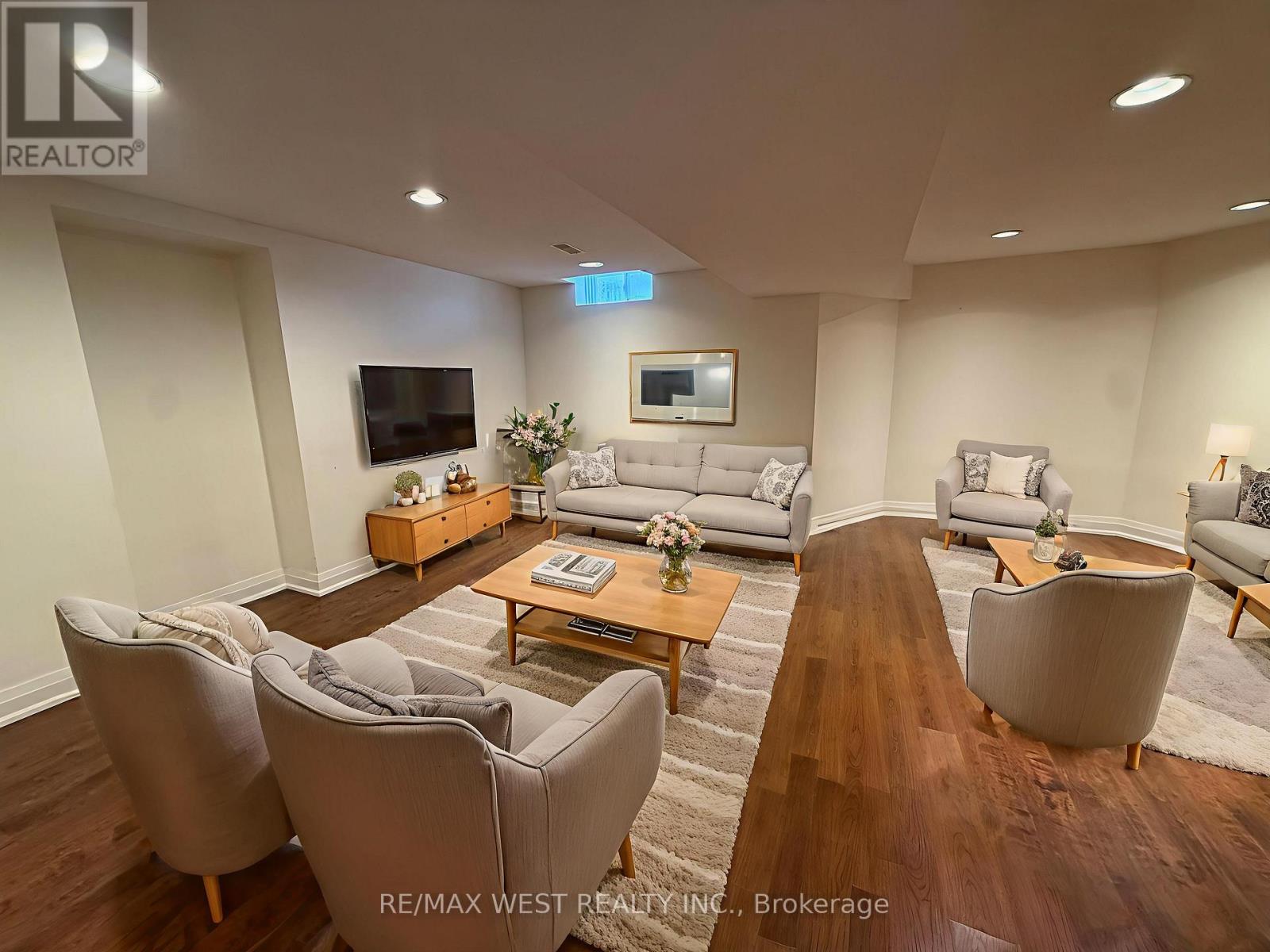 15 Dundurn Crescent, Vaughan, Ontario  L4J 6Z1 - Photo 14 - N12736396