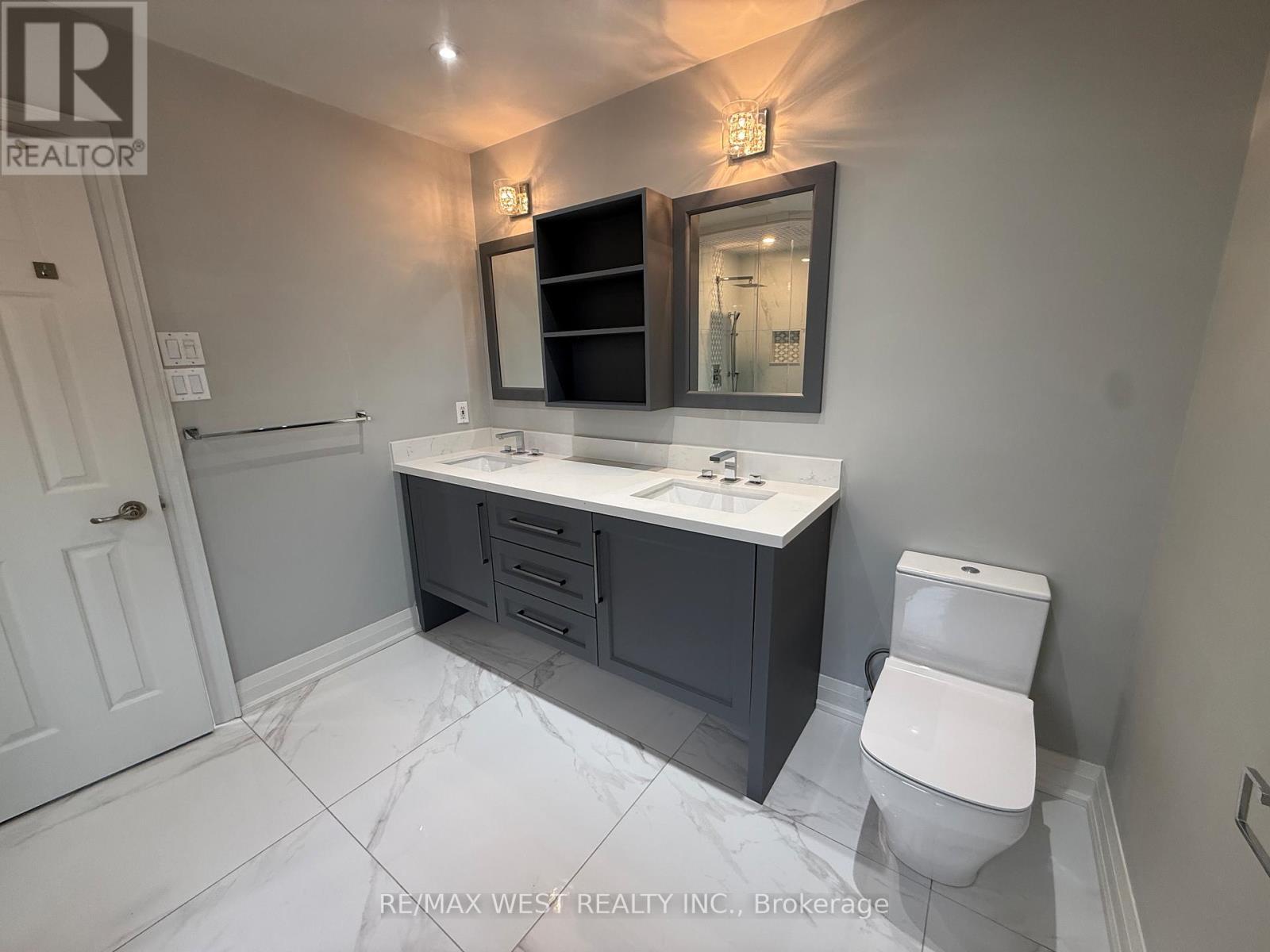 15 Dundurn Crescent, Vaughan, Ontario  L4J 6Z1 - Photo 8 - N12736396