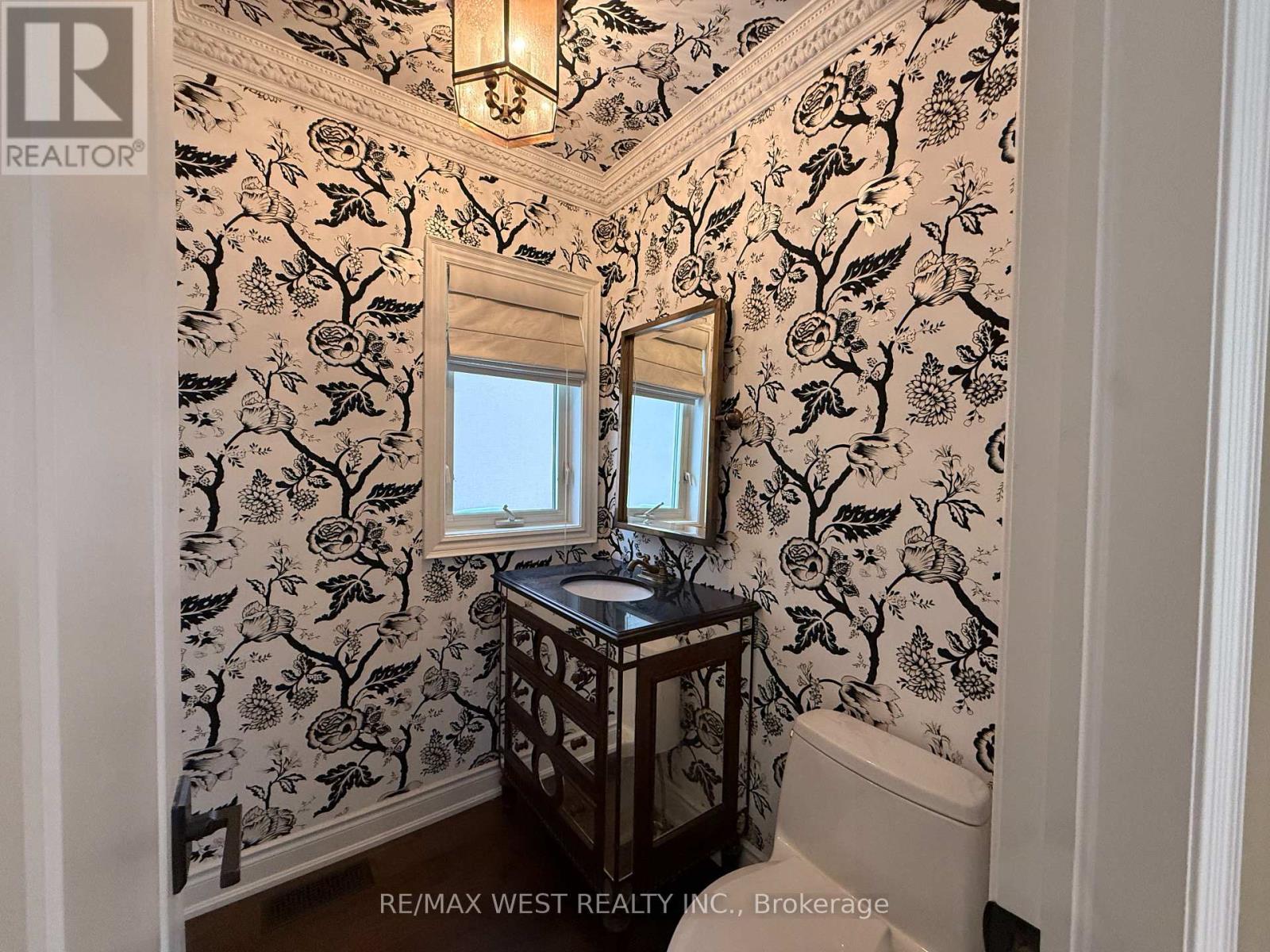 126 Ner Israel Drive, Vaughan, Ontario  L4J 9L1 - Photo 3 - N12736414