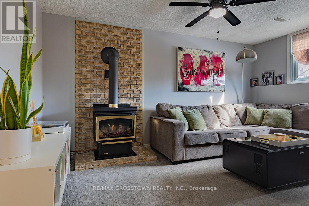 101 Crown Crescent, Bradford West Gwillimbury (Bradford), Ontario  L3Z 2M2 - Photo 30 - N12736462