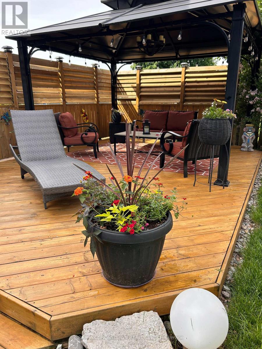 101 Crown Crescent, Bradford West Gwillimbury (Bradford), Ontario  L3Z 2M2 - Photo 46 - N12736462