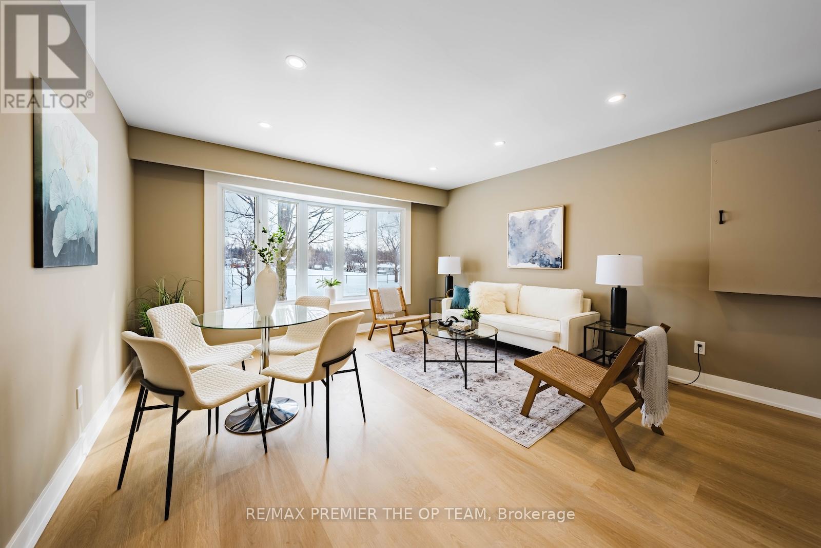 198 Rose Street, Barrie (Wellington), Ontario  L4M 2T9 - Photo 11 - S12736356