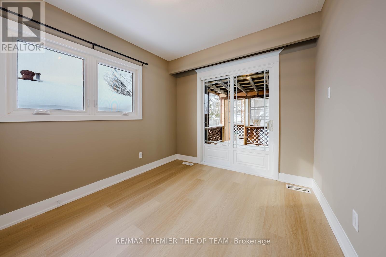 198 Rose Street, Barrie (Wellington), Ontario  L4M 2T9 - Photo 14 - S12736356