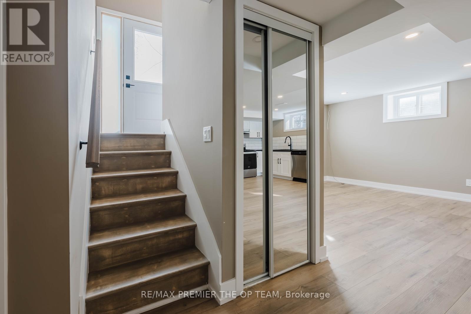 198 Rose Street, Barrie (Wellington), Ontario  L4M 2T9 - Photo 40 - S12736356