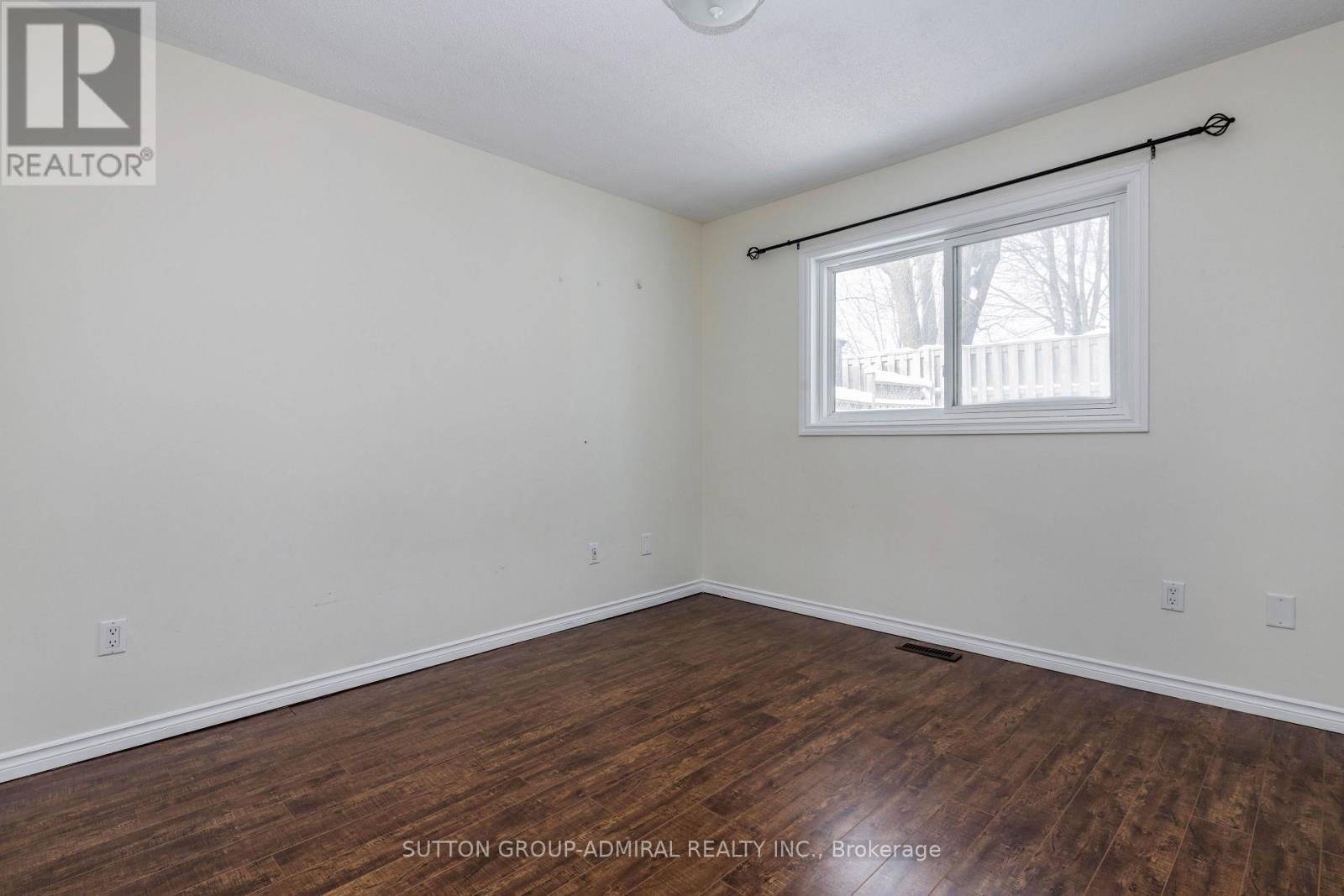 64 Copeman Crescent, Barrie (Painswick North), Ontario  L4N 8B4 - Photo 15 - S12736440