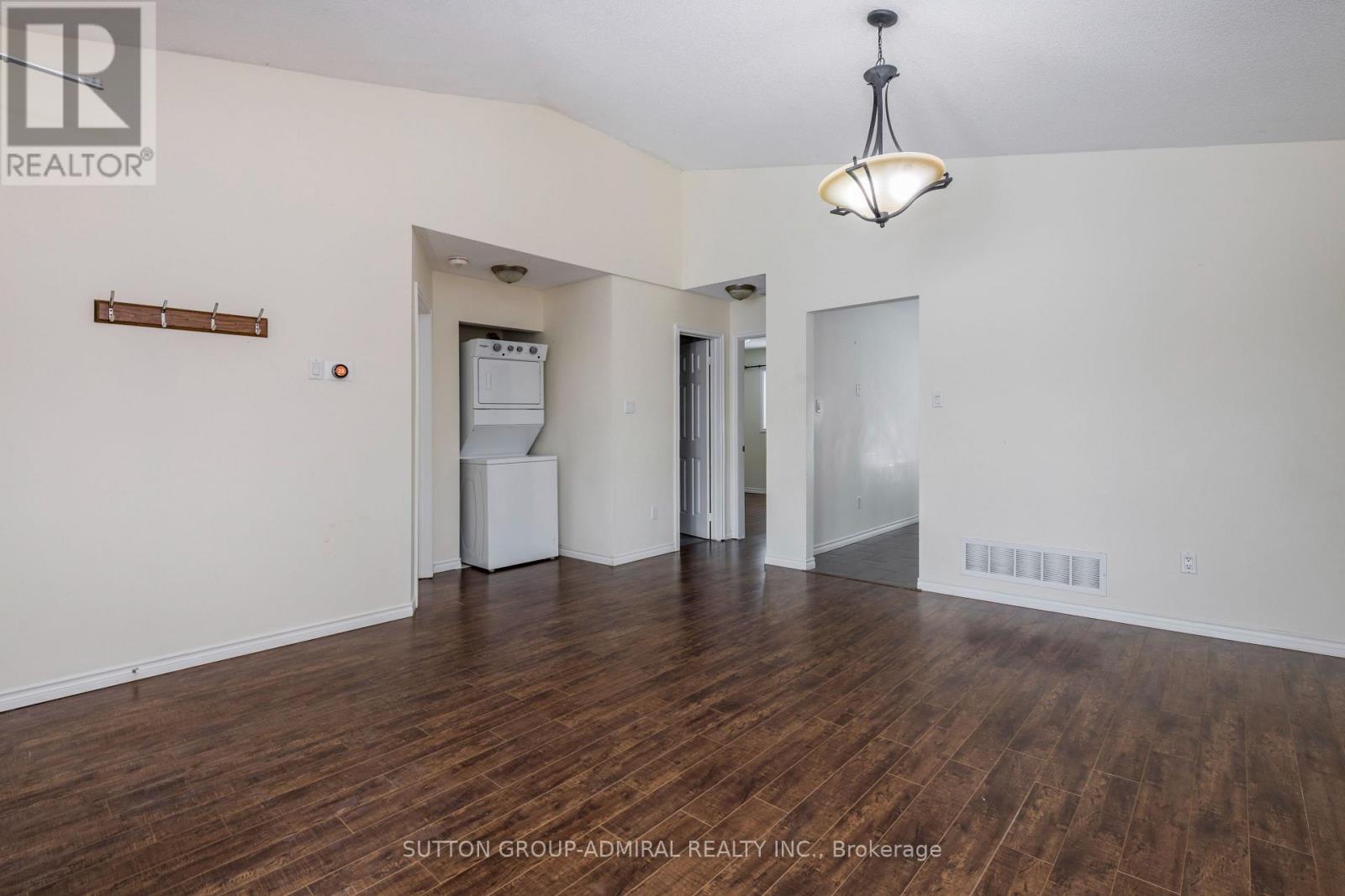 64 Copeman Crescent, Barrie (Painswick North), Ontario  L4N 8B4 - Photo 7 - S12736440