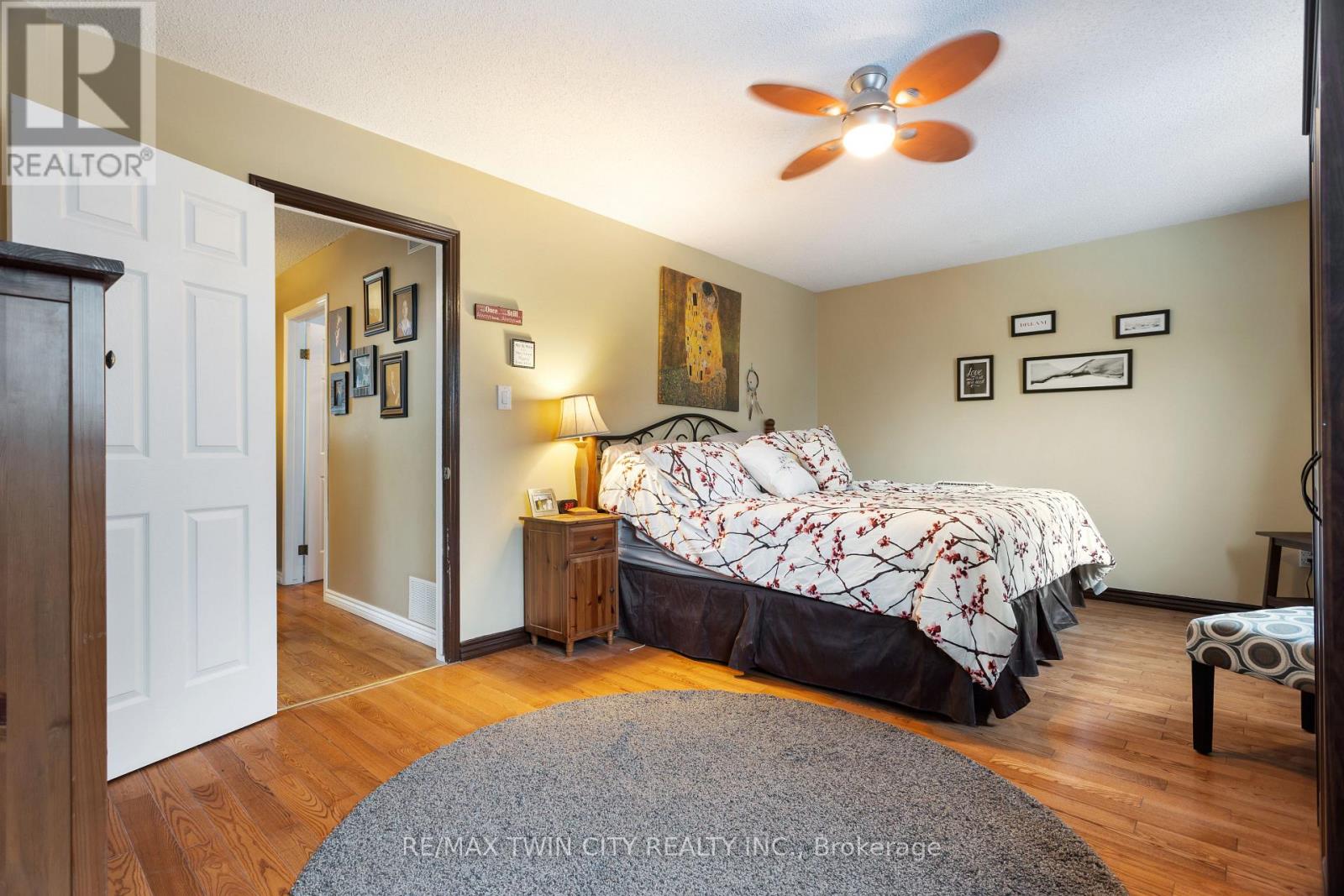 1486 Reynolds Avenue, Burlington, Ontario  L7M 3C1 - Photo 15 - W12736302