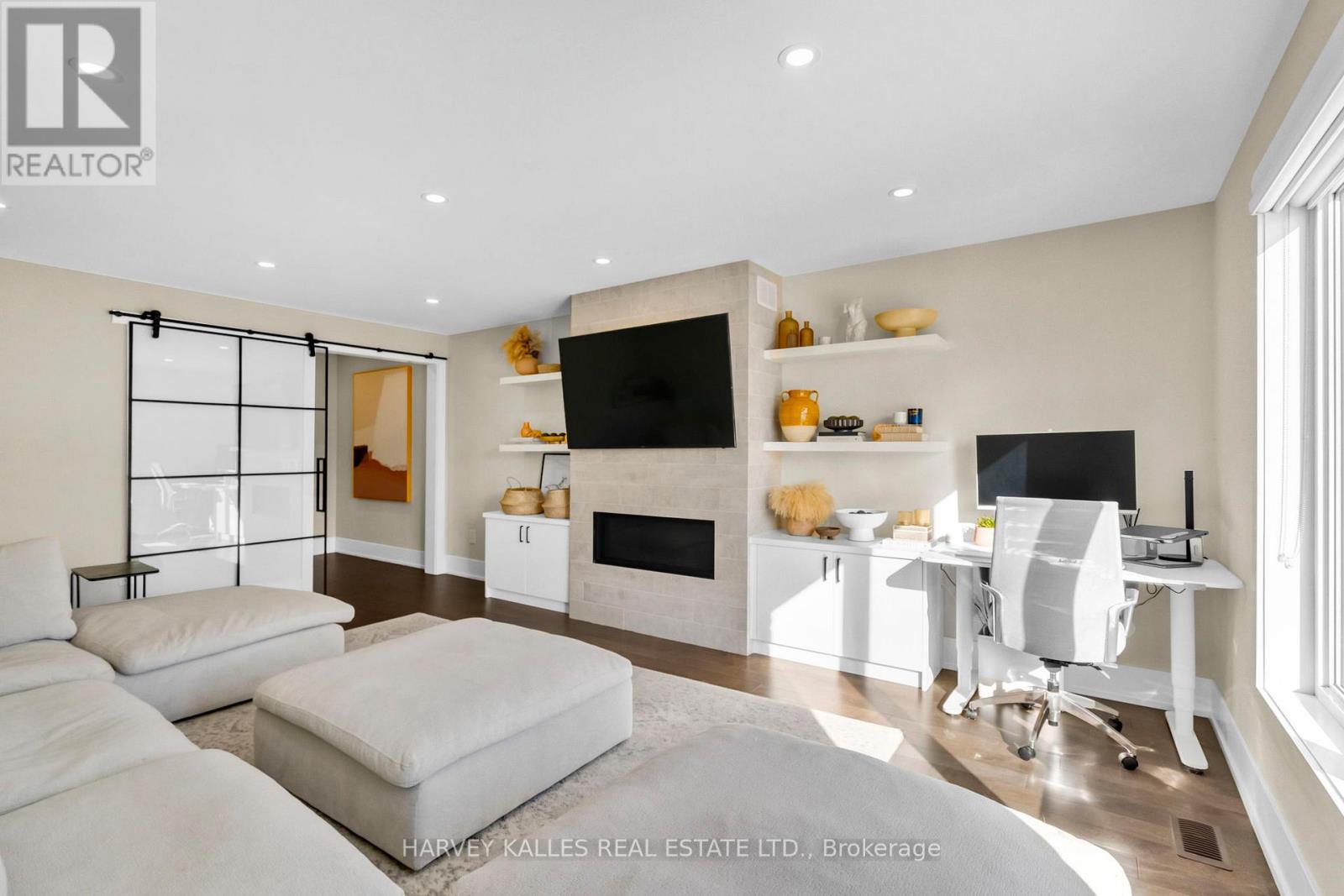 957 Eighth Street, Mississauga, Ontario  L5E 1R6 - Photo 15 - W12736306