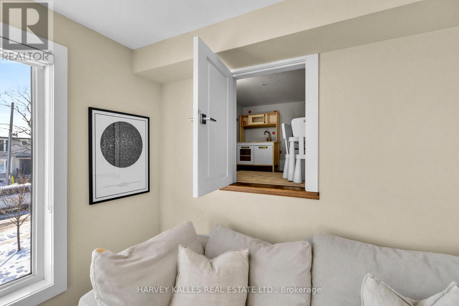 957 Eighth Street, Mississauga, Ontario  L5E 1R6 - Photo 17 - W12736306