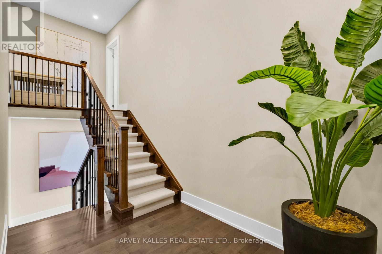 957 Eighth Street, Mississauga, Ontario  L5E 1R6 - Photo 20 - W12736306