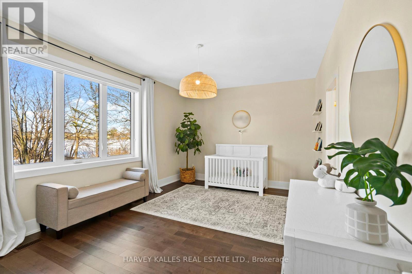 957 Eighth Street, Mississauga, Ontario  L5E 1R6 - Photo 25 - W12736306