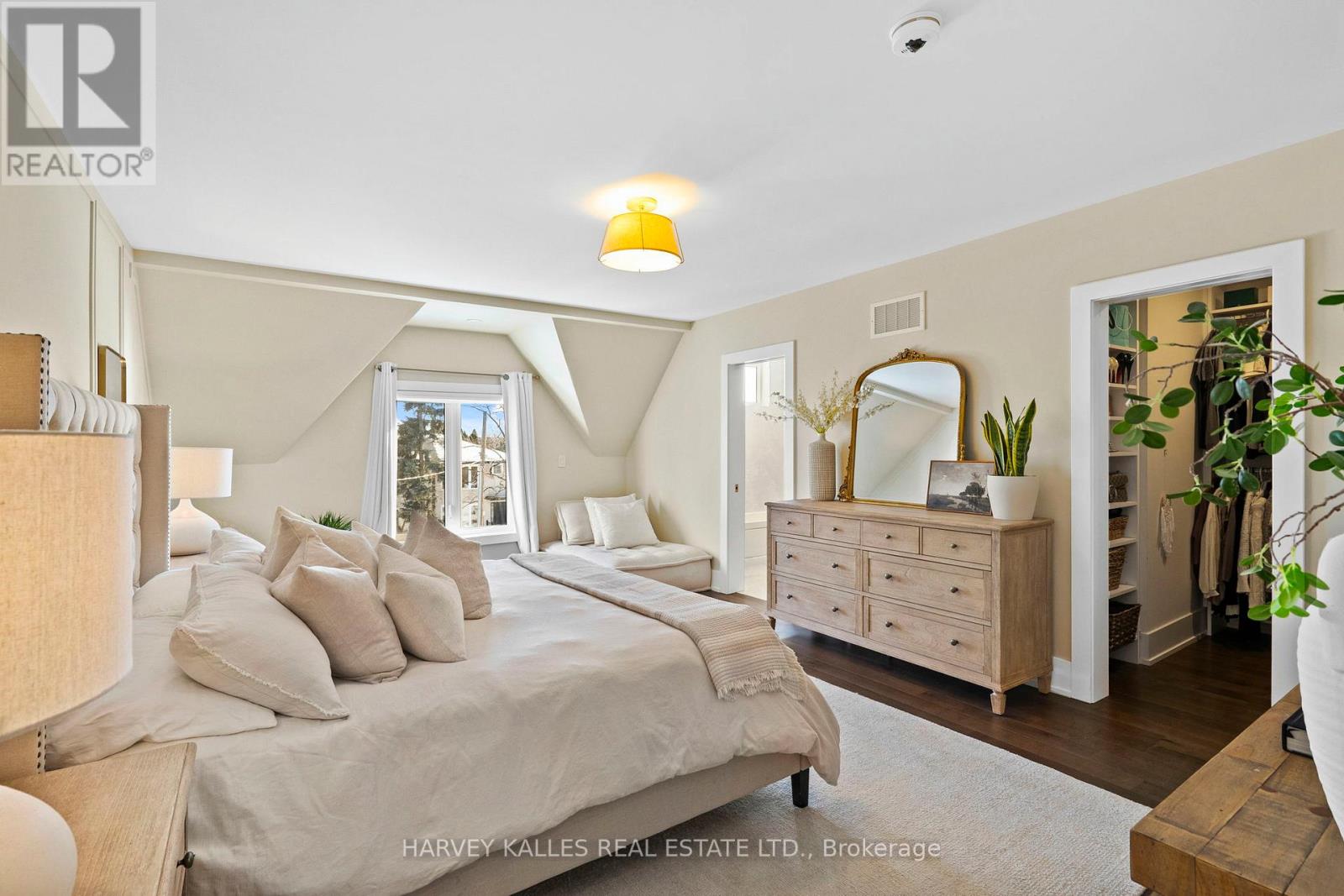 957 Eighth Street, Mississauga, Ontario  L5E 1R6 - Photo 29 - W12736306