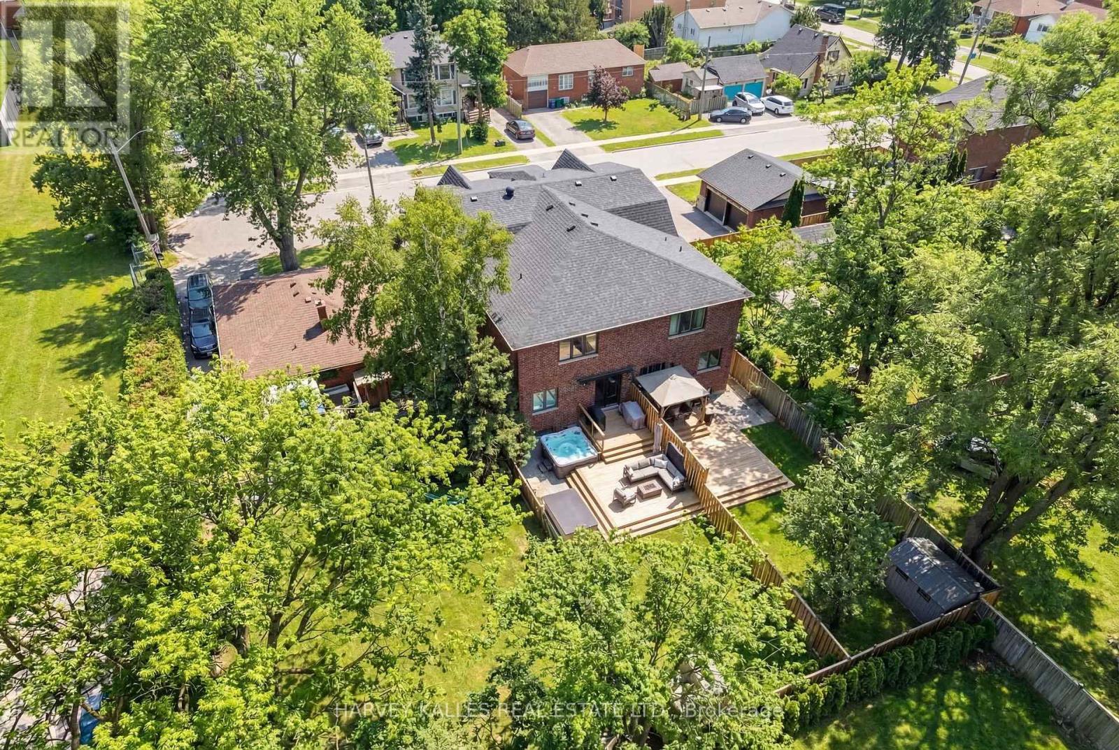 957 Eighth Street, Mississauga, Ontario  L5E 1R6 - Photo 41 - W12736306