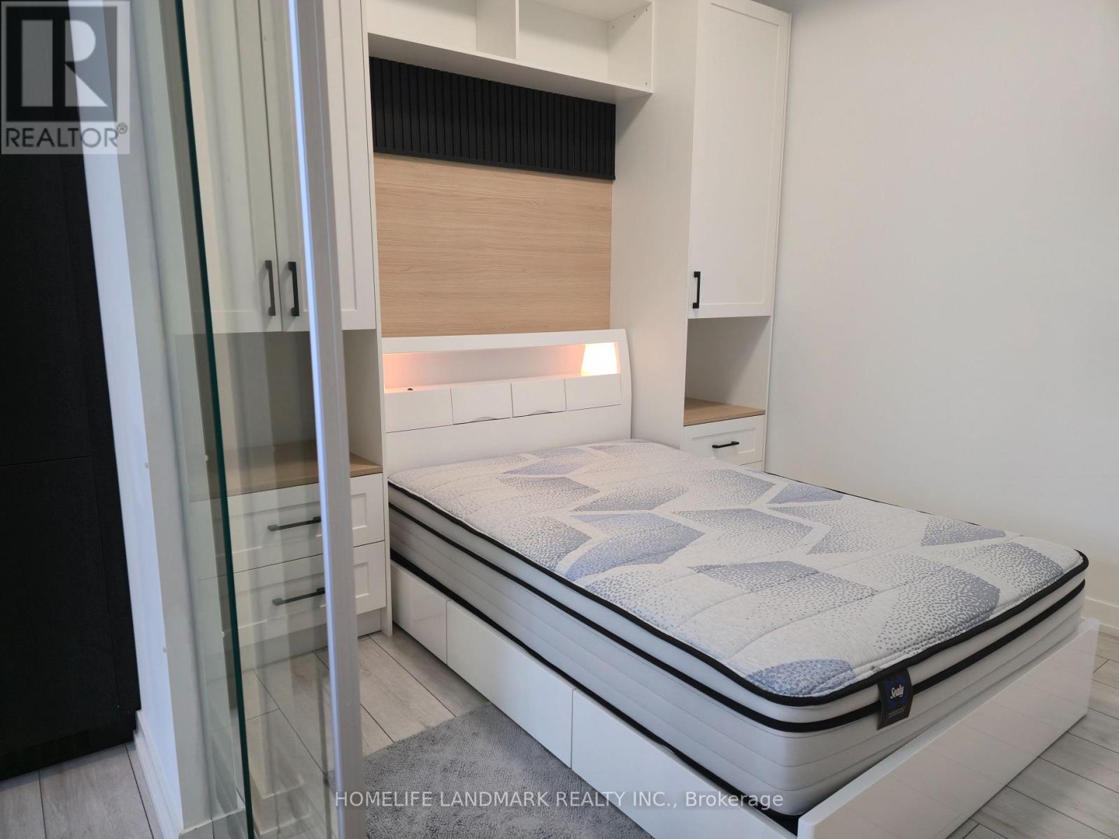 512 - 270 Dufferin Street, Toronto, Ontario  M6K 0H8 - Photo 6 - W12736322