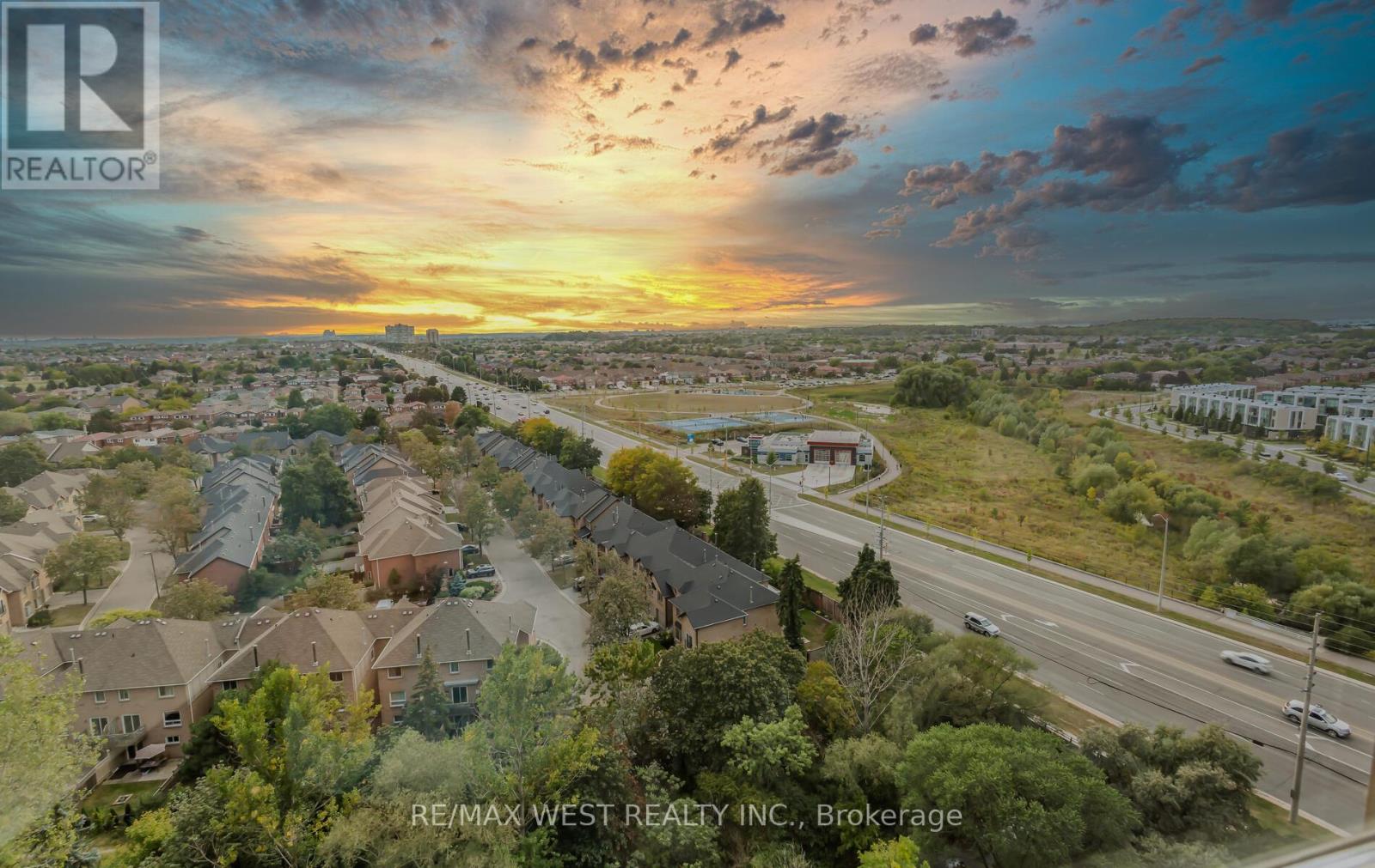 1510 - 50 Eglinton Avenue W, Mississauga, Ontario  L5R 3P5 - Photo 28 - W12736328