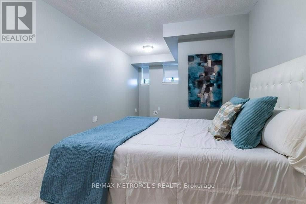 33 - 100 Dufay Road, Brampton, Ontario  L7A 4S3 - Photo 12 - W12736342