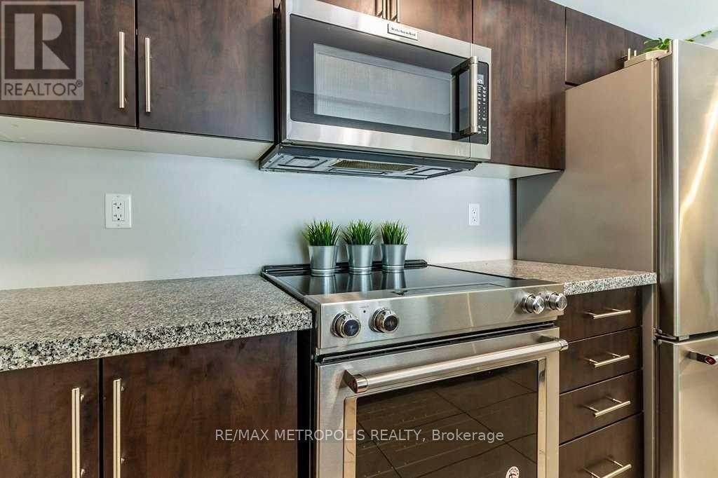 33 - 100 Dufay Road, Brampton, Ontario  L7A 4S3 - Photo 6 - W12736342