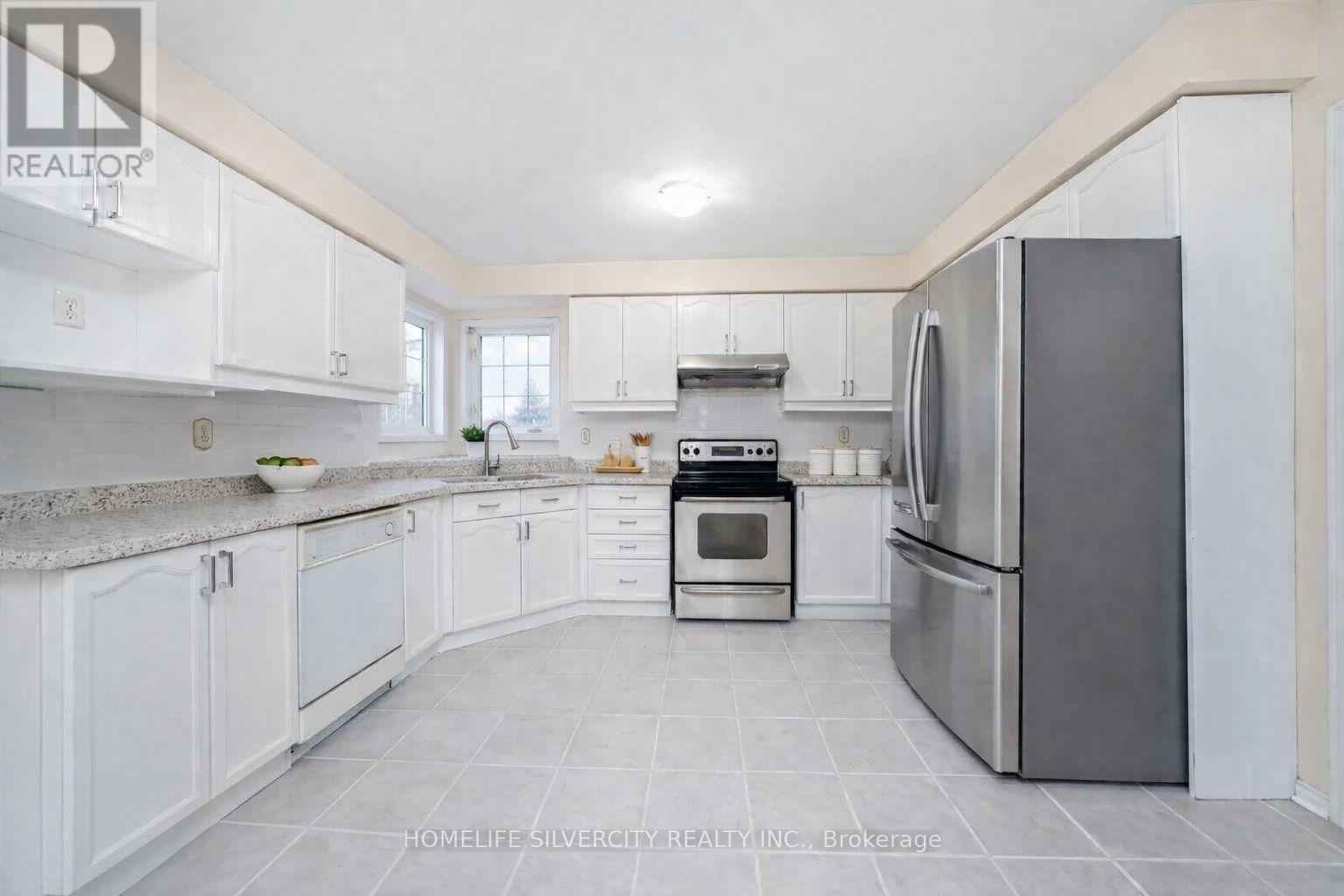 16 Coralreef Crescent, Brampton, Ontario  L6R 2H5 - Photo 7 - W12736364