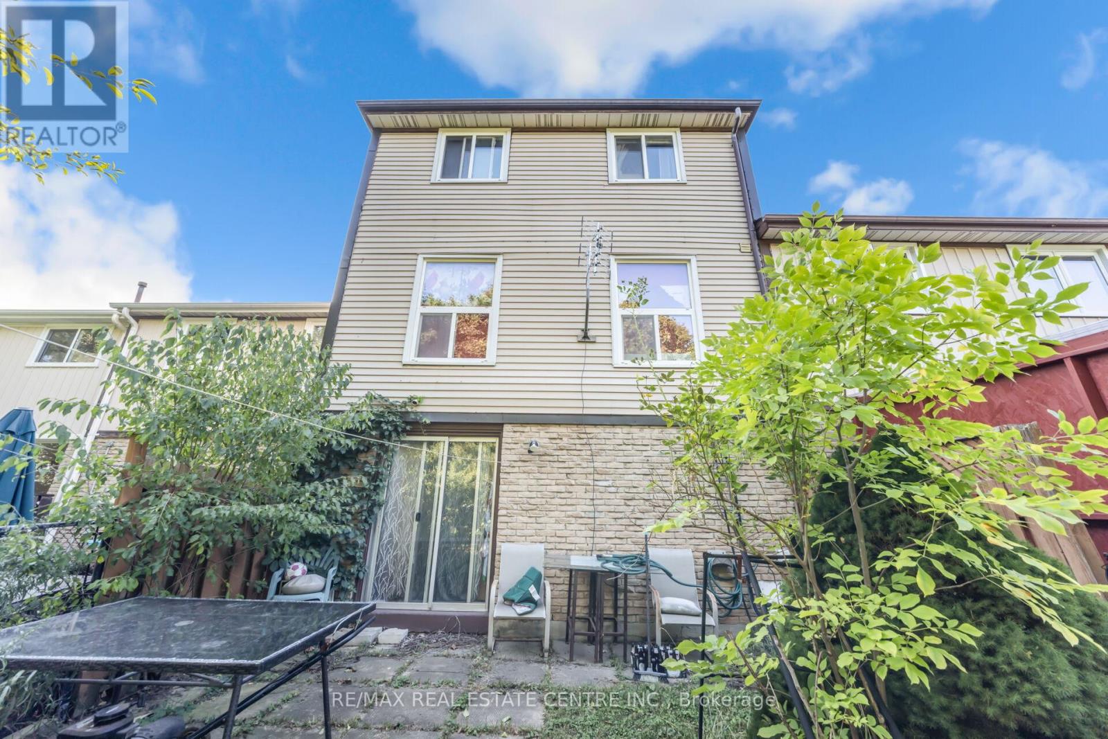 10 Fanshawe Drive, Brampton, Ontario  L6Z 1A9 - Photo 21 - W12736390