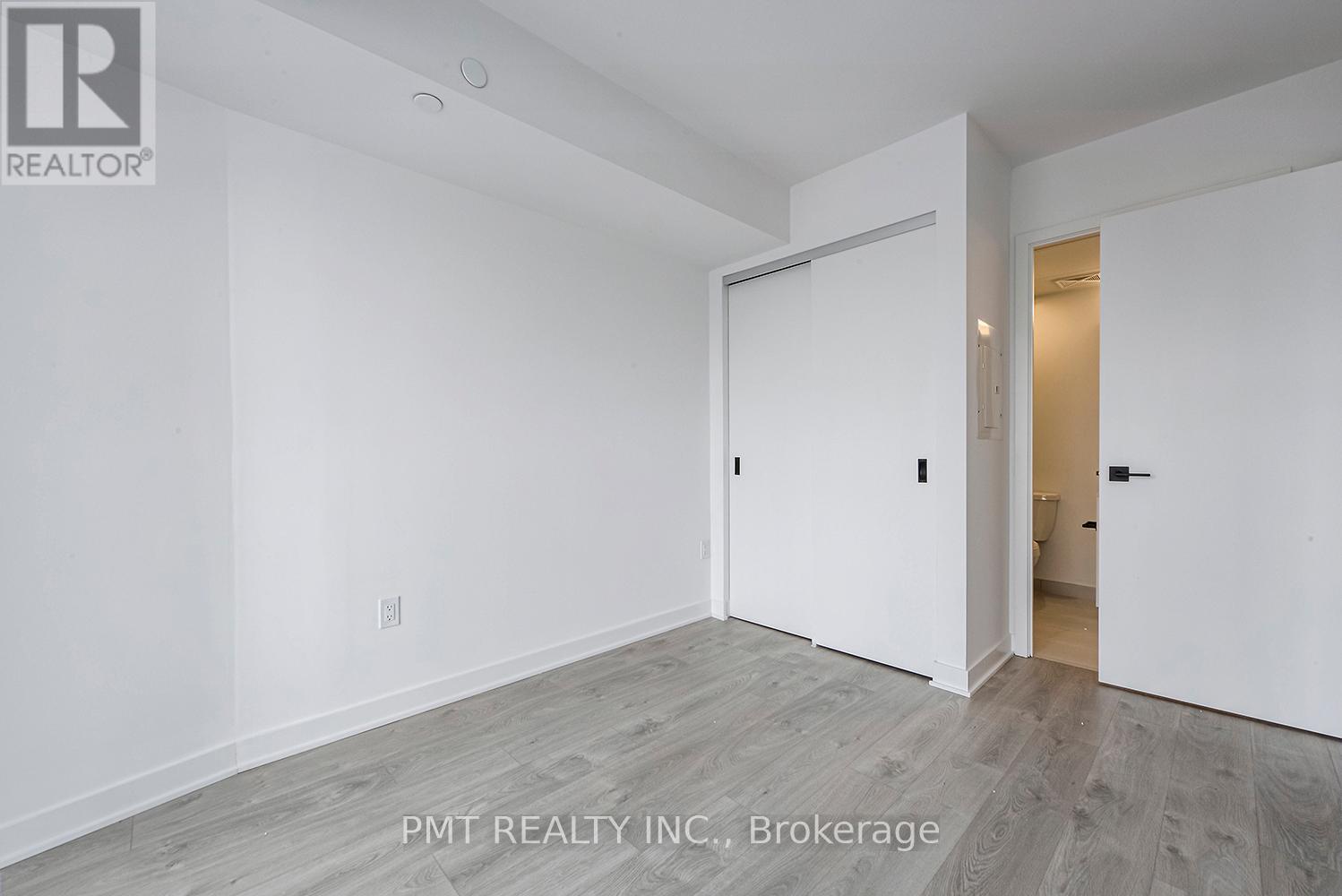 516 - 36 Zorra Street, Toronto, Ontario  M8Z 4Z7 - Photo 13 - W12736394
