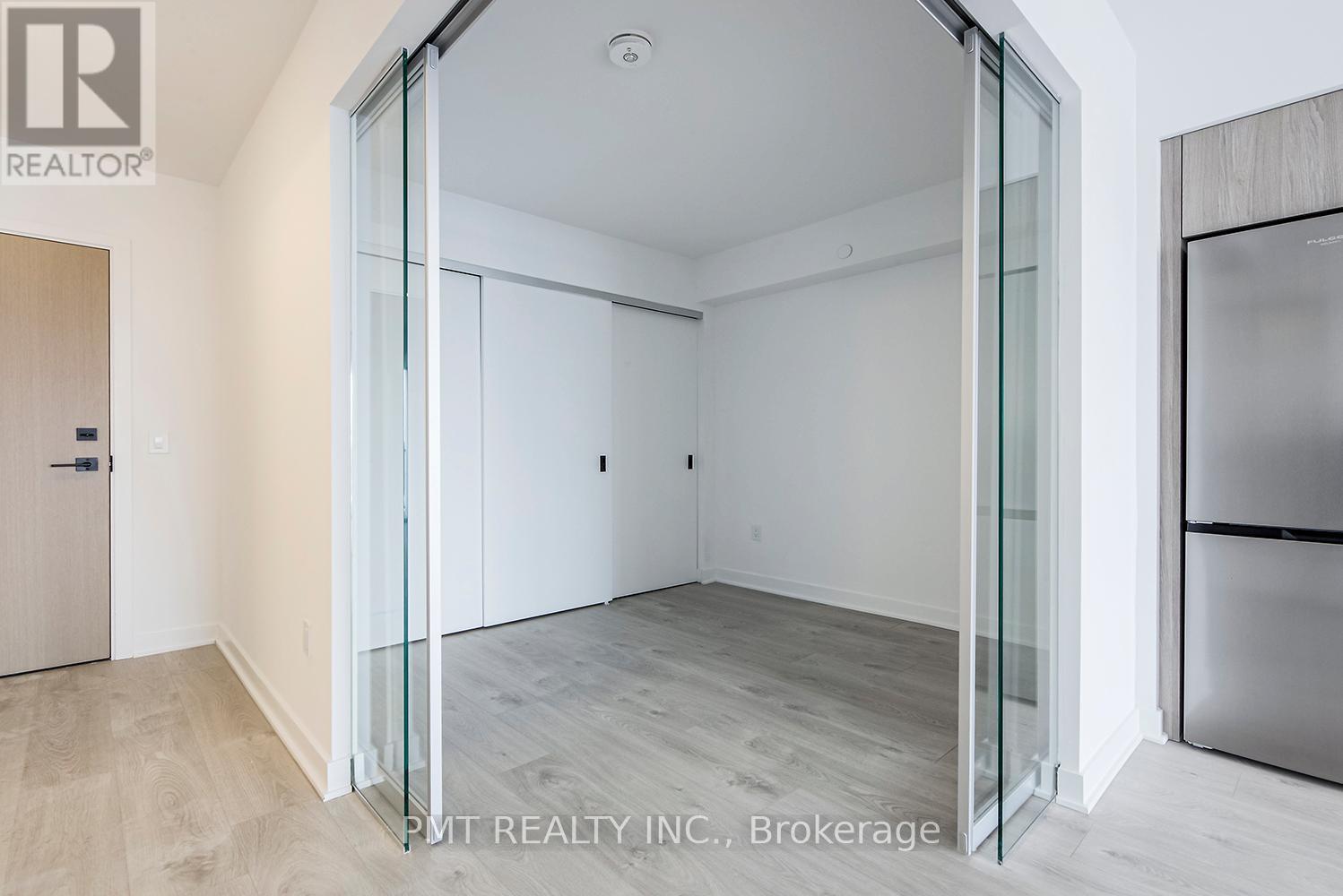 516 - 36 Zorra Street, Toronto, Ontario  M8Z 4Z7 - Photo 7 - W12736394