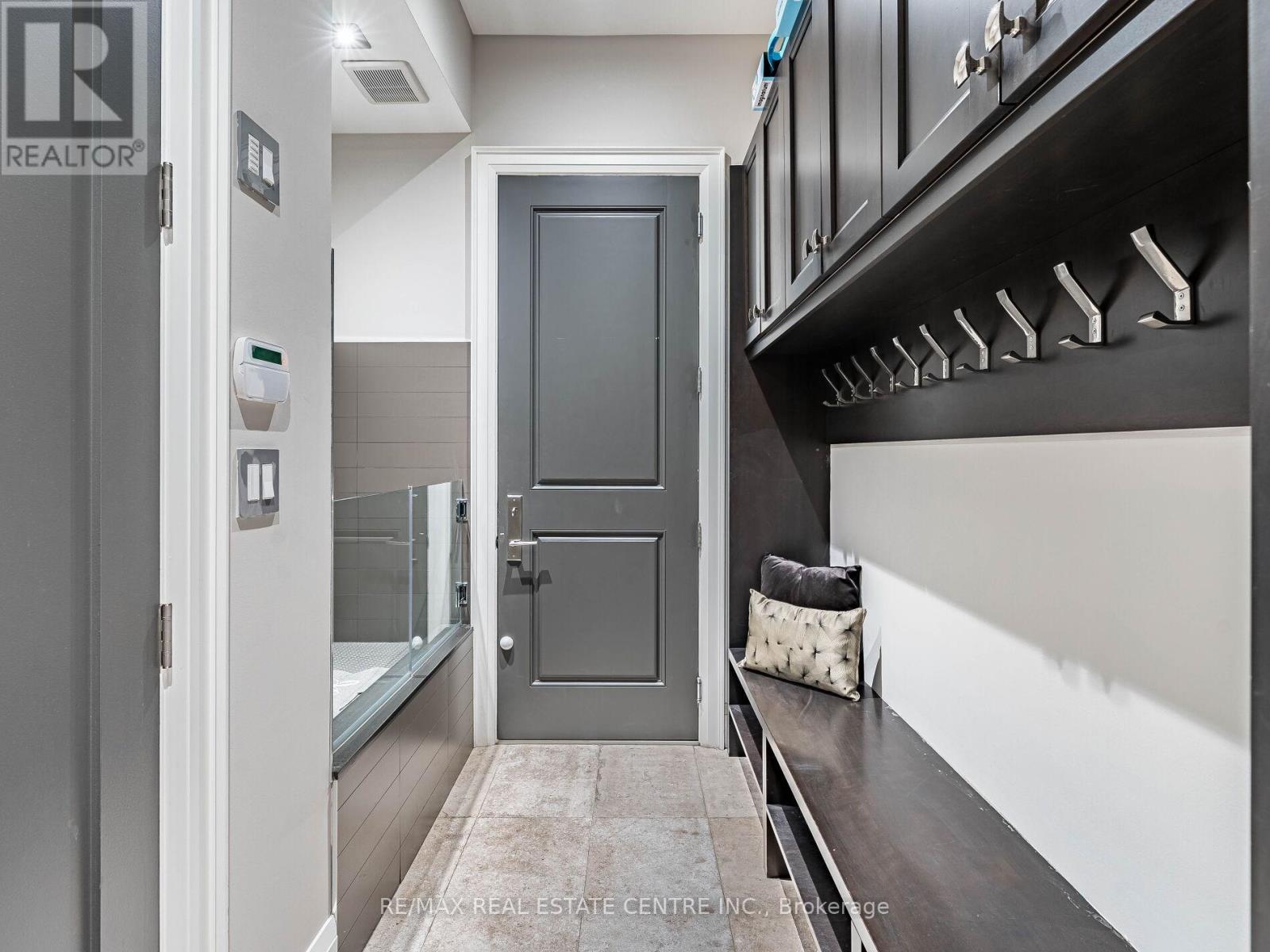 122 Wimbleton Road, Toronto, Ontario  M9A 3S6 - Photo 26 - W12736436