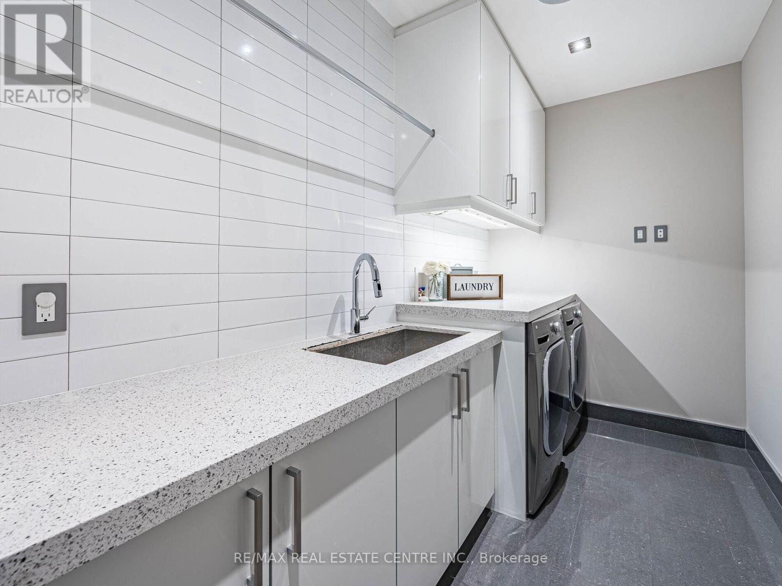 122 Wimbleton Road, Toronto, Ontario  M9A 3S6 - Photo 41 - W12736436