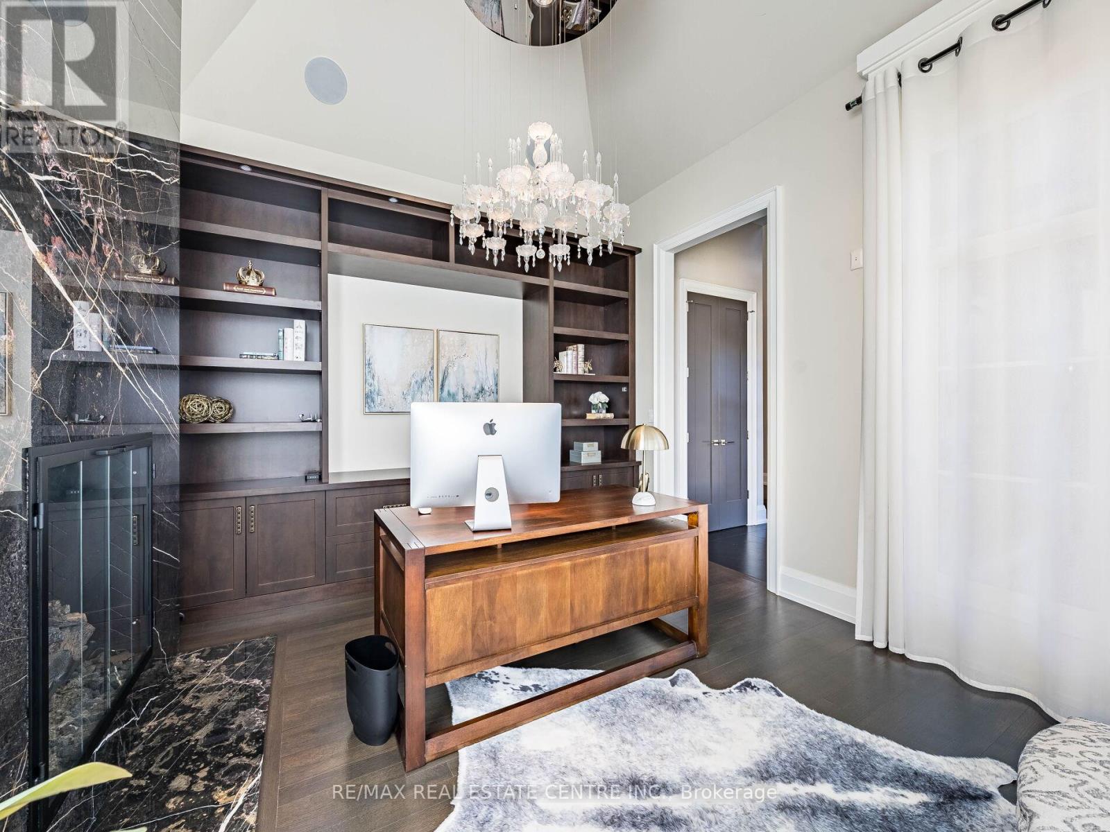 122 Wimbleton Road, Toronto, Ontario  M9A 3S6 - Photo 8 - W12736436