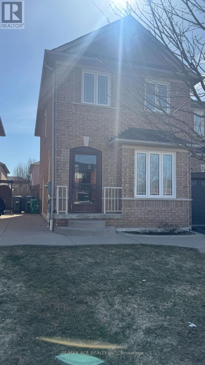 Bsmt - 3 Streamside Lane, Brampton, Ontario  L6R 2A9 - Photo 2 - W12736464