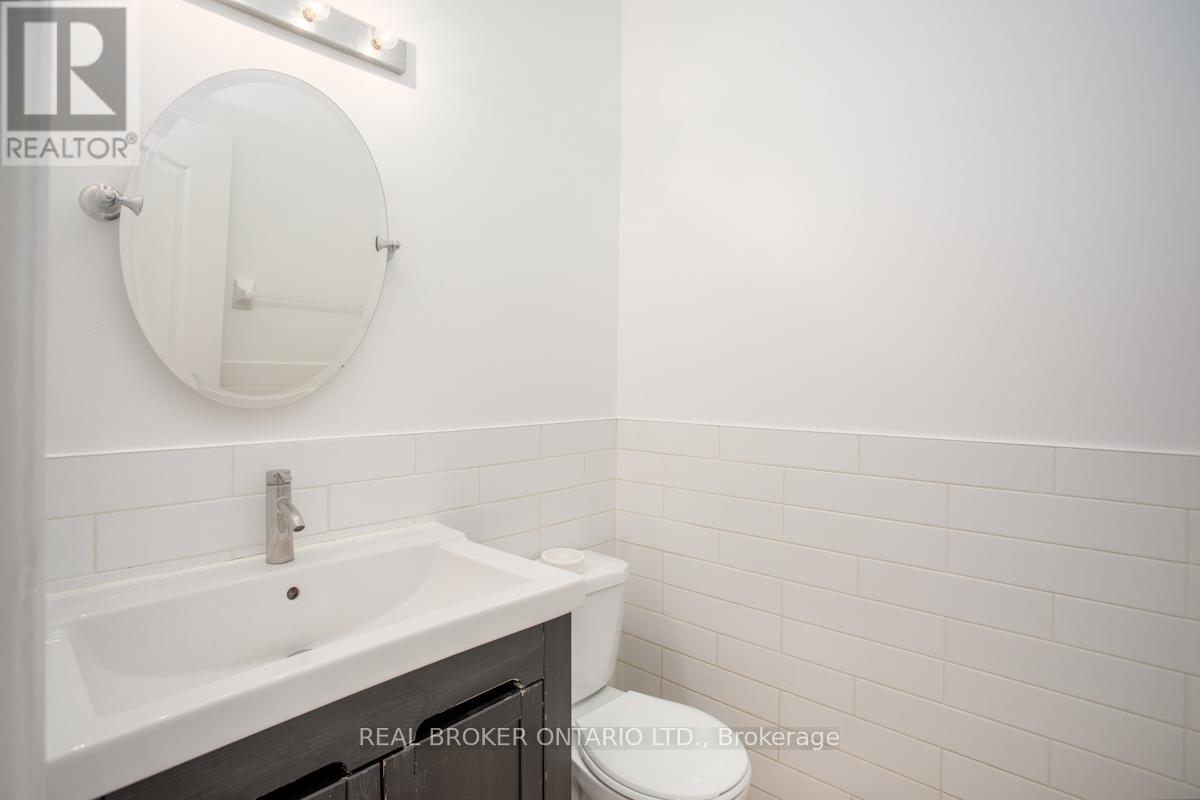 120 Boom Road, Vaughan, Ontario  L6A 3X9 - Photo 11 - N12736404