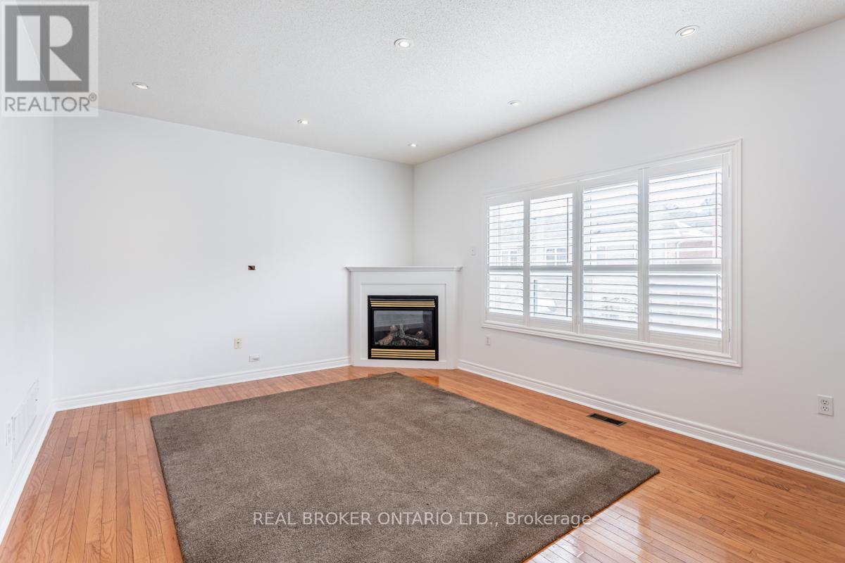 120 Boom Road, Vaughan, Ontario  L6A 3X9 - Photo 9 - N12736404