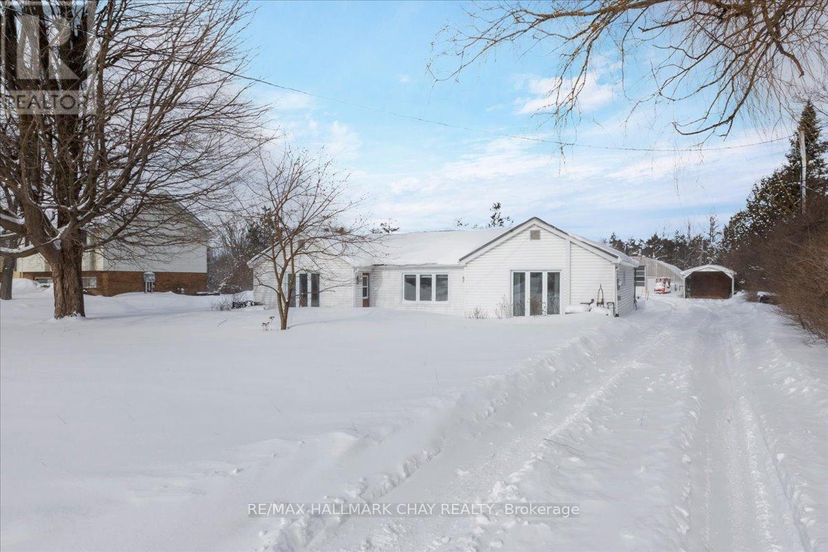3302 INNISFIL BEACH ROAD, Innisfil, Ontario