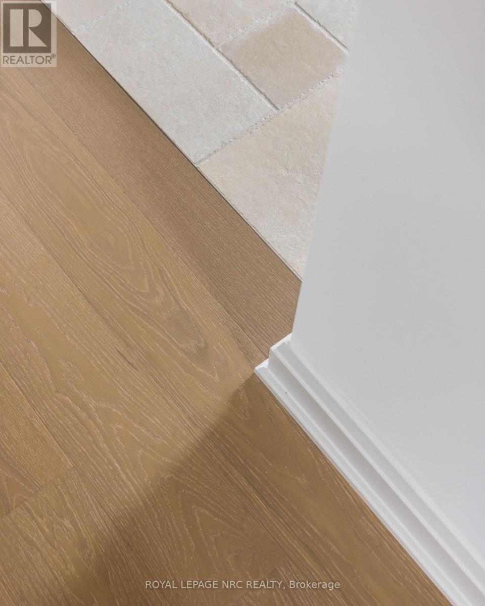 70f - 574 Seneca Drive, Fort Erie, Ontario  L2A 1C2 - Photo 29 - X12733696