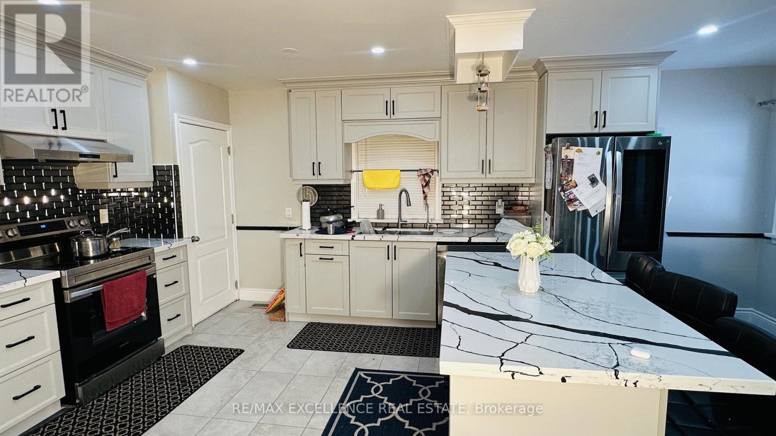 35 Siebert Avenue, Kitchener, Ontario  N2C 2A5 - Photo 7 - X12736296