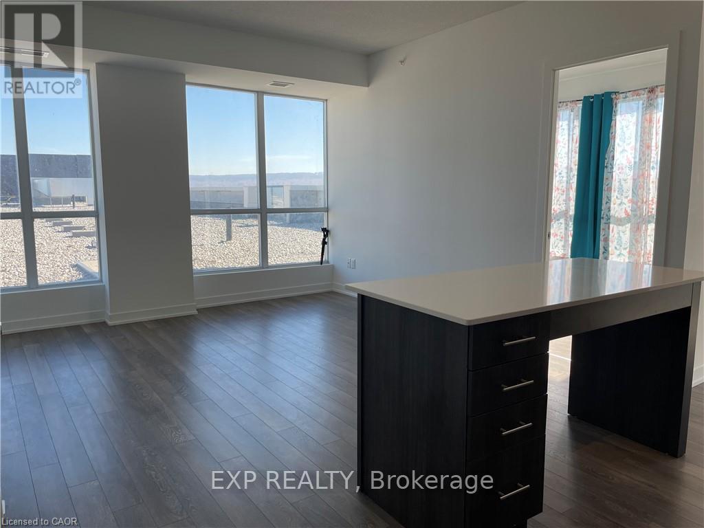 550 North Service Road, Grimsby, Ontario  L3M 4E8 - Photo 4 - X12736314