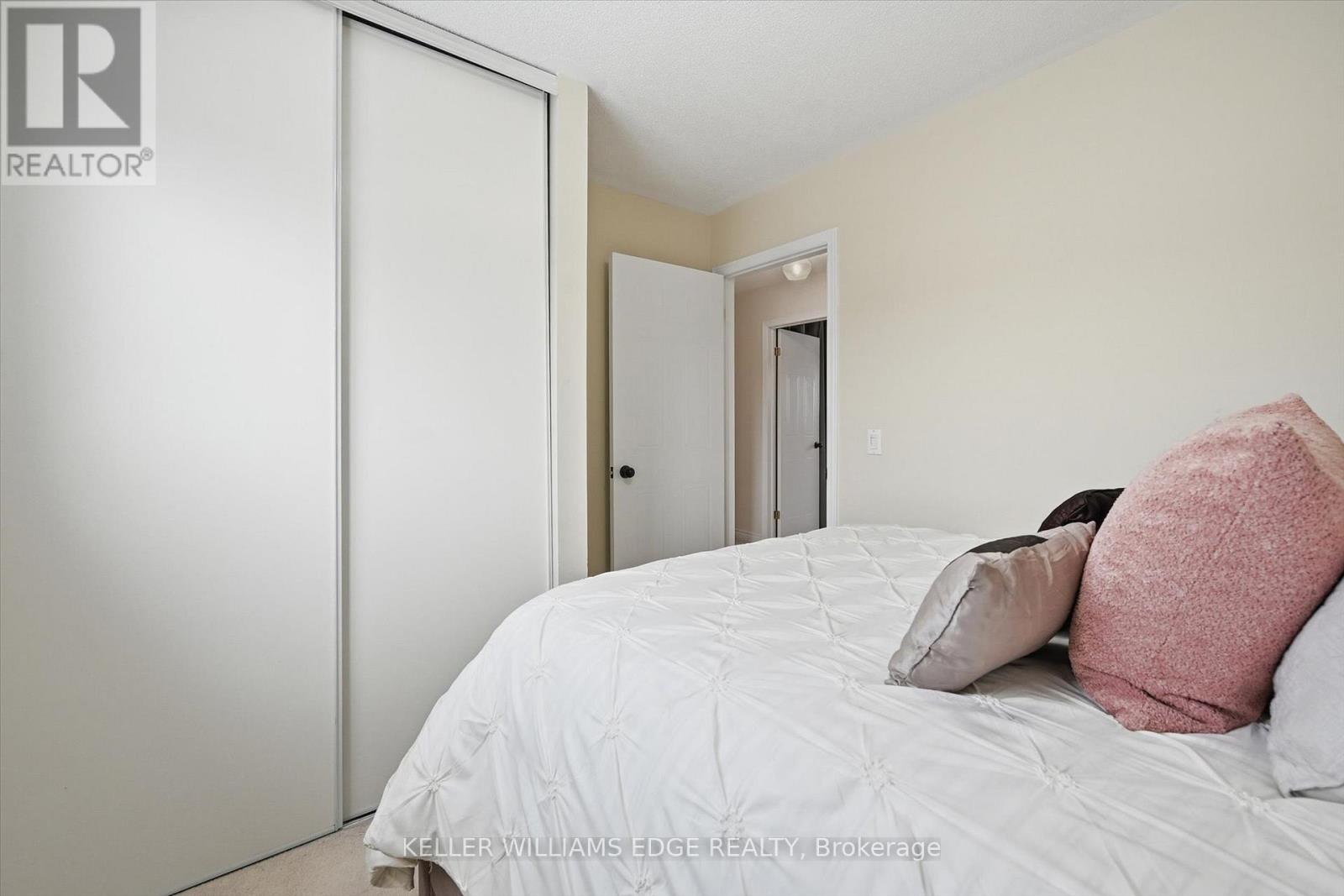 38 Grindstone Way, Hamilton, Ontario  L9H 7B7 - Photo 27 - X12736318