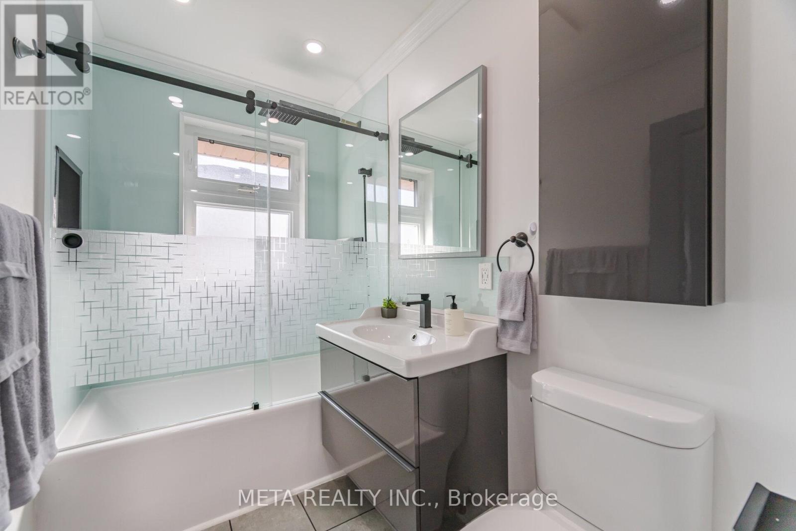 4 Greenview Street, Guelph, Ontario  N1E 1Y3 - Photo 12 - X12736352