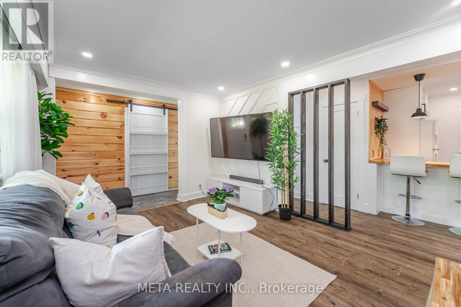 4 Greenview Street, Guelph, Ontario  N1E 1Y3 - Photo 5 - X12736352