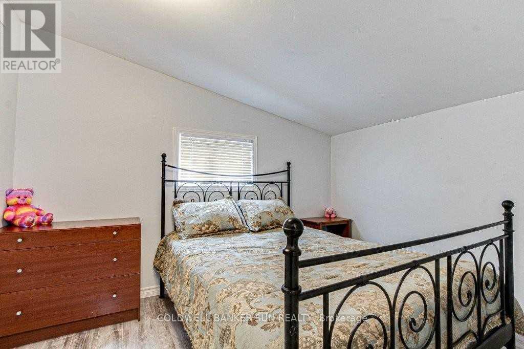 888 Nellis Street, Woodstock, Ontario  N4S 4C5 - Photo 4 - X12736402