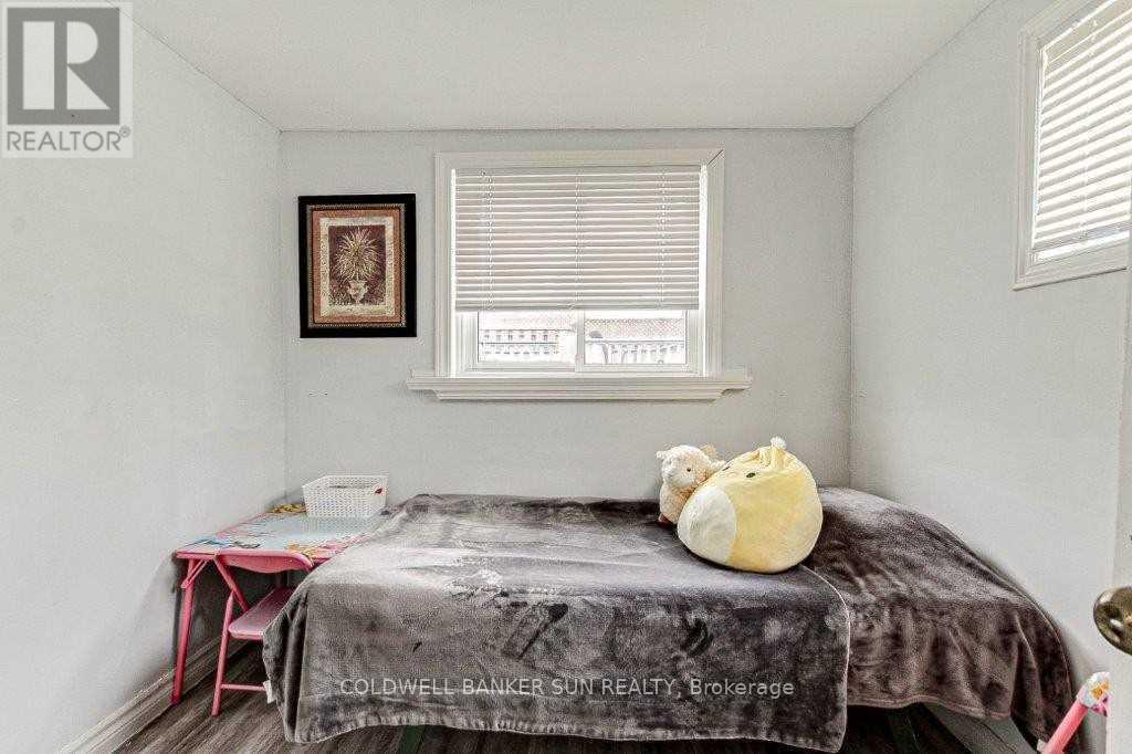 888 Nellis Street, Woodstock, Ontario  N4S 4C5 - Photo 9 - X12736402