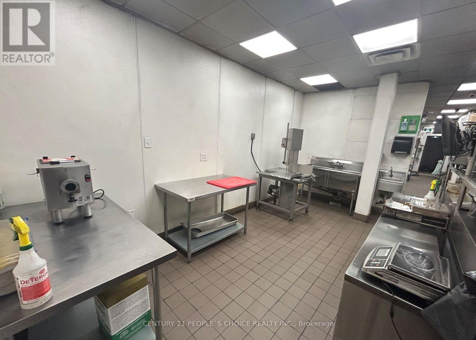 # 2 - 40 Centennial Parkway N, Hamilton, Ontario  L8E 1H6 - Photo 14 - X12736480