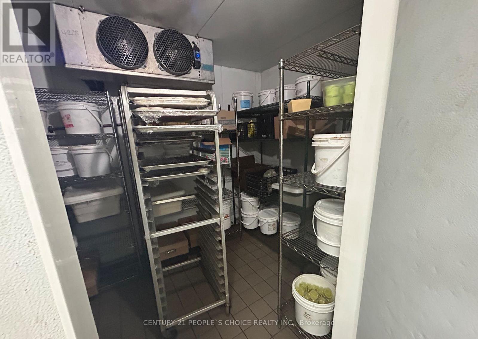 # 2 - 40 Centennial Parkway N, Hamilton, Ontario  L8E 1H6 - Photo 9 - X12736480