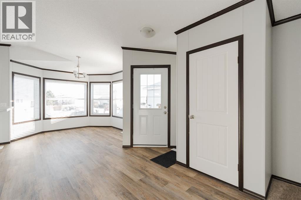 248 Caouette Crescent, Fort Mcmurray, Alberta  T9K 2H9 - Photo 2 - A2271855