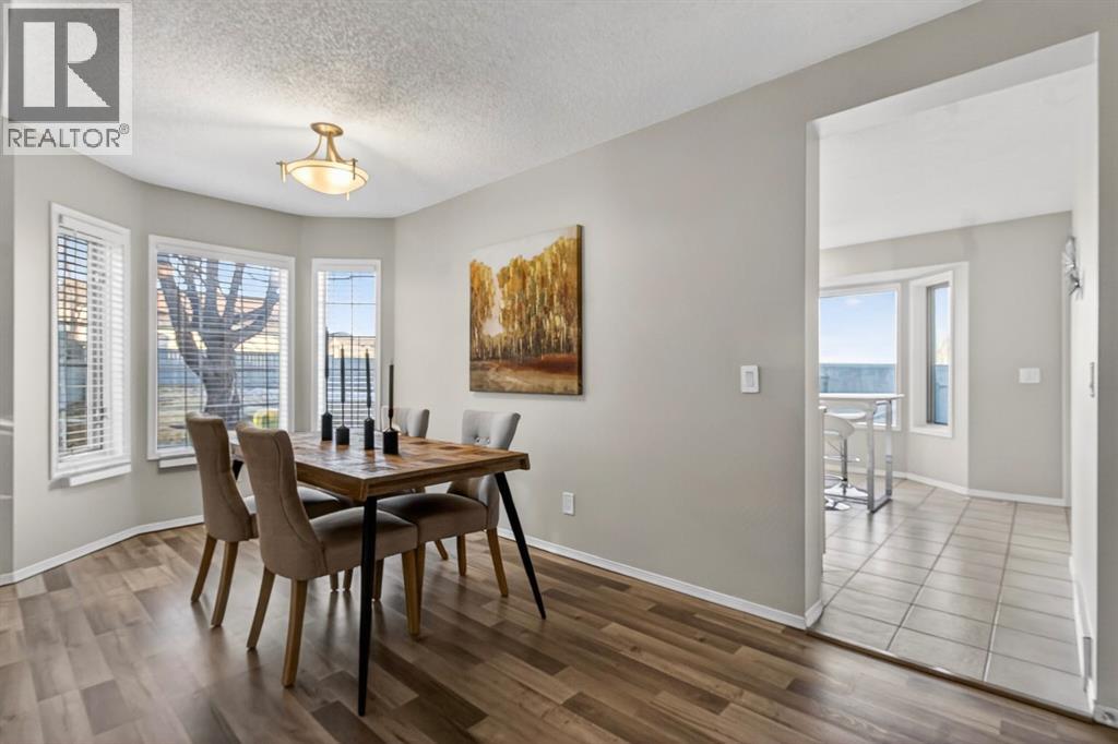 109 Bedford Manor Ne, Calgary, Alberta  T3K 4B8 - Photo 5 - A2274888