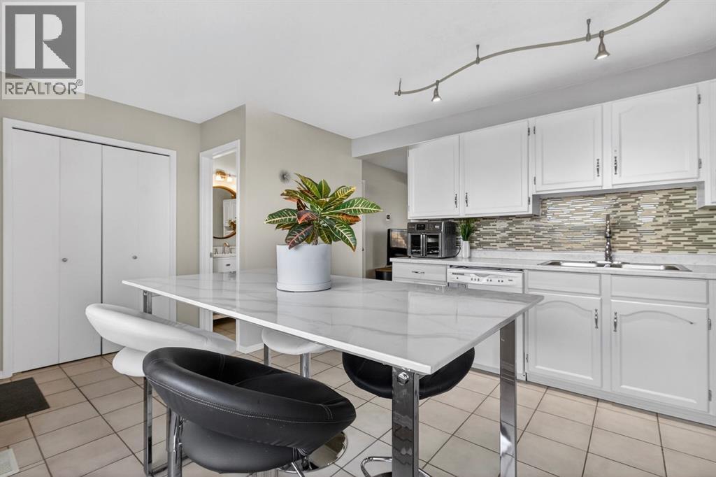 109 Bedford Manor Ne, Calgary, Alberta  T3K 4B8 - Photo 22 - A2274888