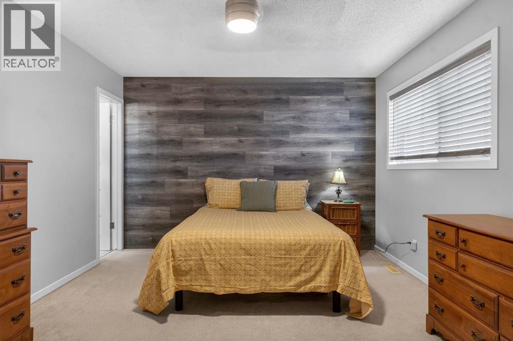 109 Bedford Manor Ne, Calgary, Alberta  T3K 4B8 - Photo 32 - A2274888