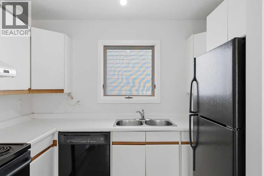 132 Riverglen Crescent Se, Calgary, Alberta  T2C 3H5 - Photo 10 - A2281535