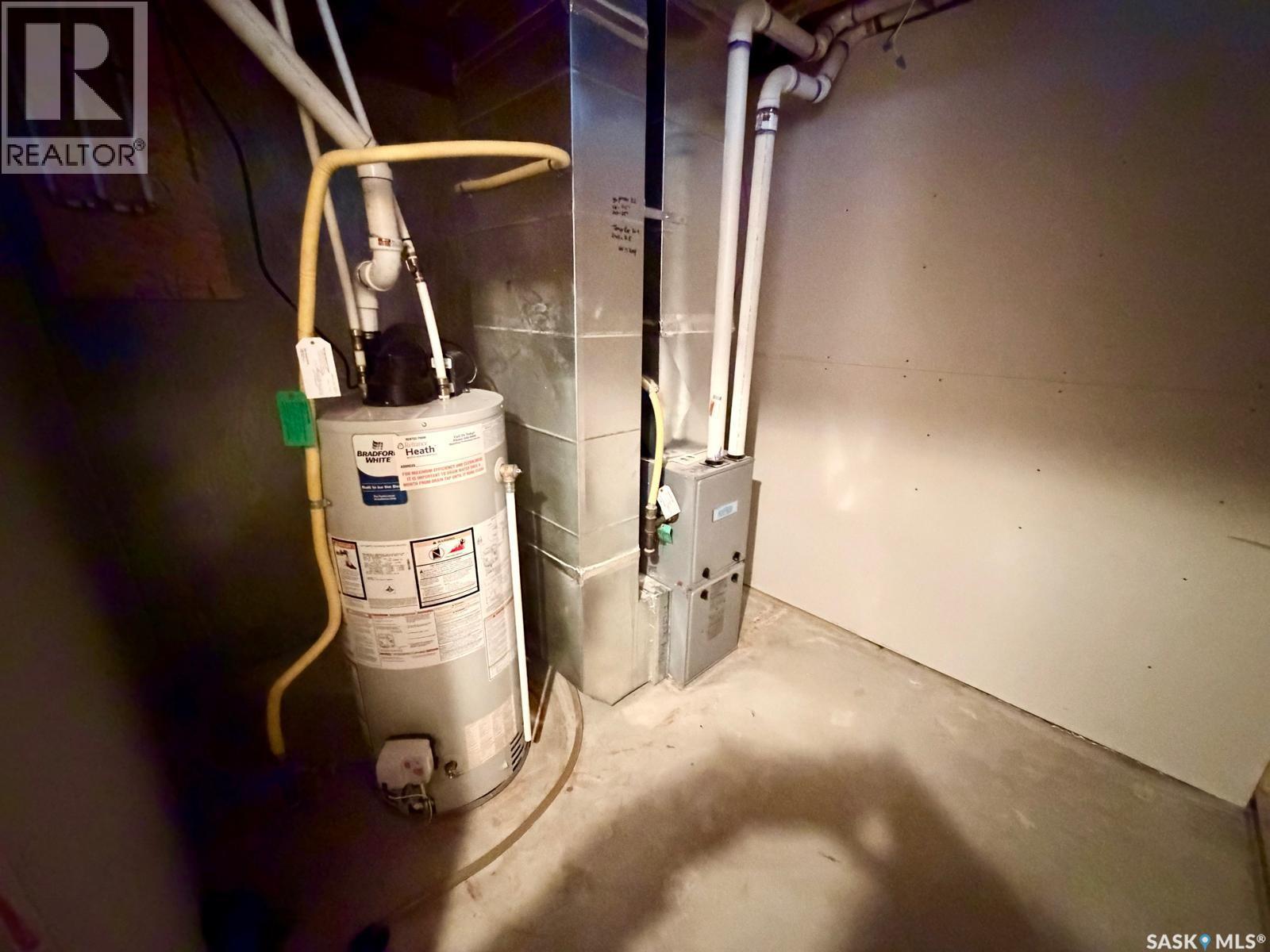 181 Chateau Crescent, Pilot Butte, Saskatchewan  S0G 3Z0 - Photo 12 - SK027550