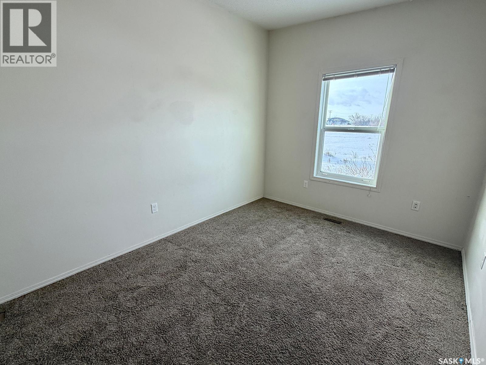 181 Chateau Crescent, Pilot Butte, Saskatchewan  S0G 3Z0 - Photo 6 - SK027550