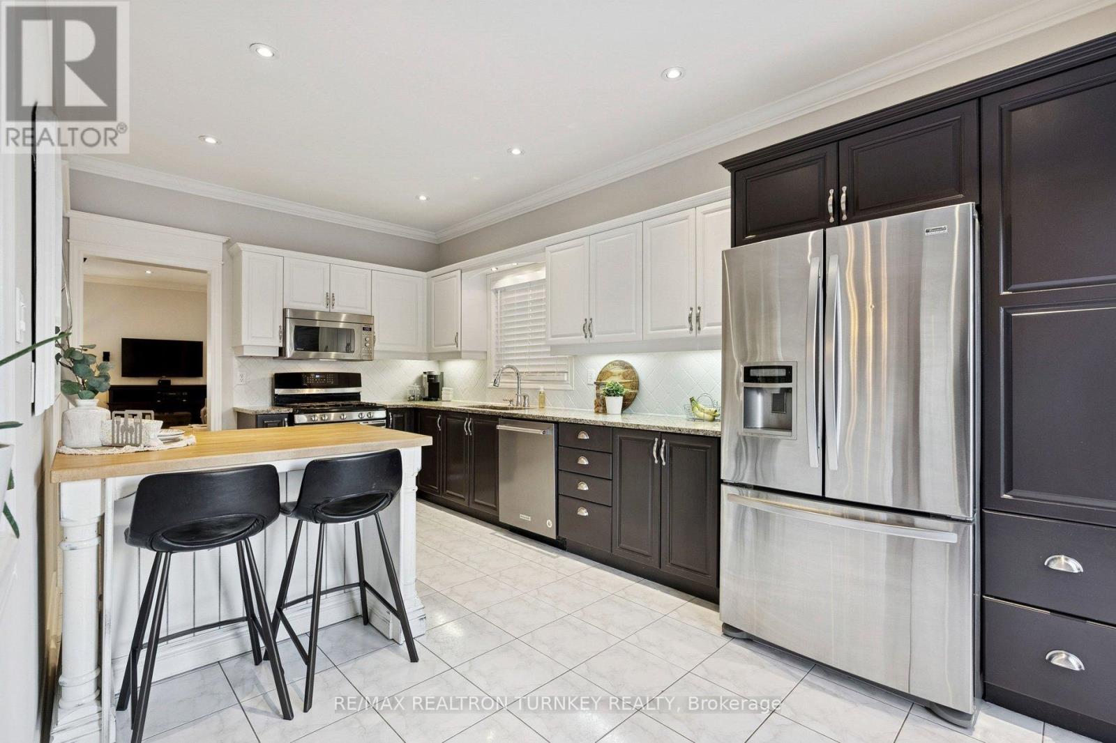 407 Seneca Court, Newmarket, Ontario  L3X 2C8 - Photo 19 - N12735918